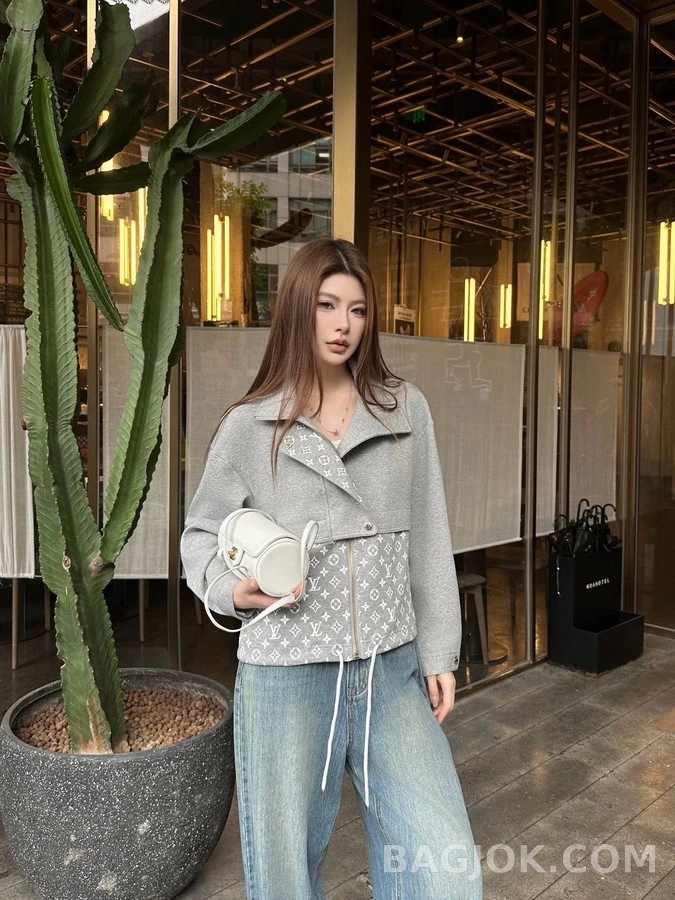 루이비통 루이비통 모노그램 패치 스탠드넥 자켓 상세 이미지