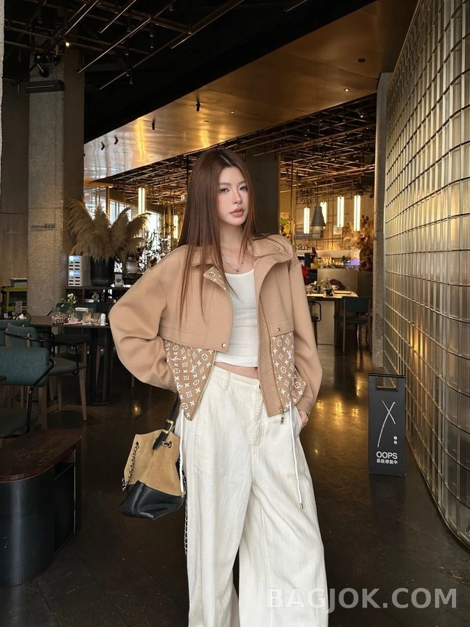 루이비통 루이비통 모노그램 패치워크 스탠드넥 자켓 상세 이미지
