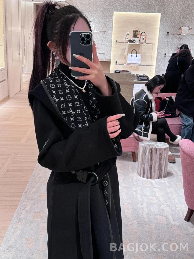 루이비통 루이비통 모노그램 패턴 후드 코트 상세 이미지