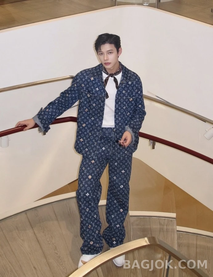루이비통 루이비통 모노그램 플라워 자수 데님 자켓 상세 이미지