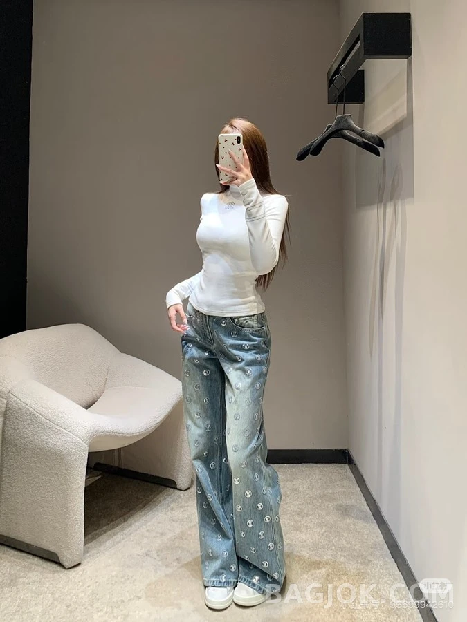 루이비통 루이비통 모노그램 플라워 자수 와이드 데님 팬츠 상세 이미지