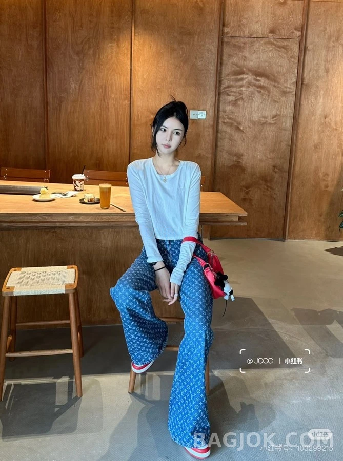 루이비통 루이비통 모노그램 플레어 데님 팬츠 상세 이미지