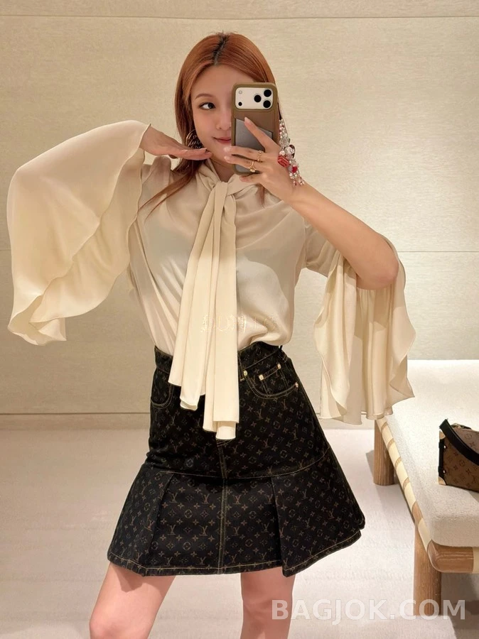루이비통 루이비통 모노그램 플리츠 스커트 상세 이미지