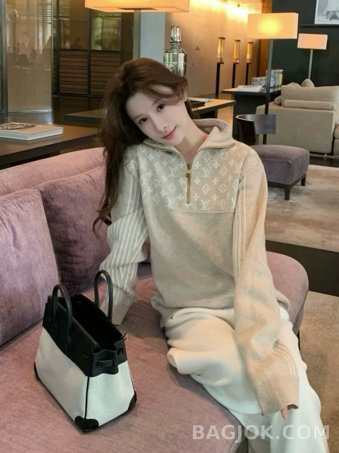 루이비통 루이비통 모노그램 하프 집업 니트 상세 이미지