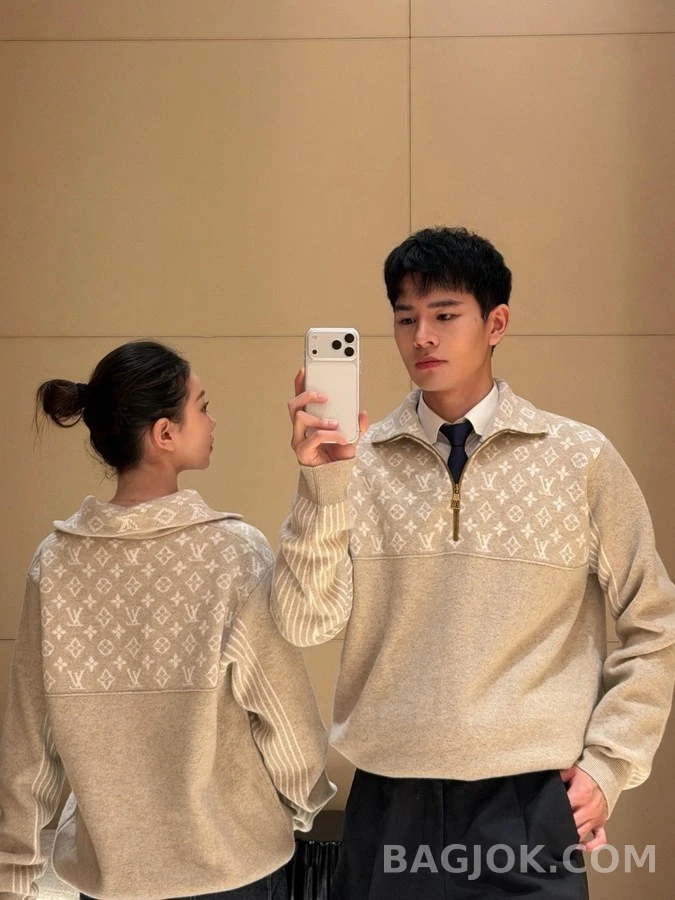 루이비통 루이비통 모노그램 하프집업 스웨터 상세 이미지