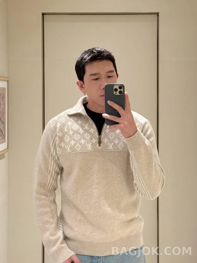 루이비통 루이비통 모노그램 하프집업 스웨터 상세 이미지