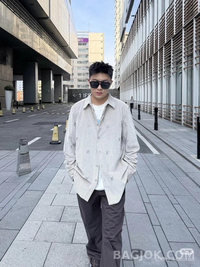 루이비통 루이비통 모노그램 핫픽스 코듀로이 셔츠 상세 이미지