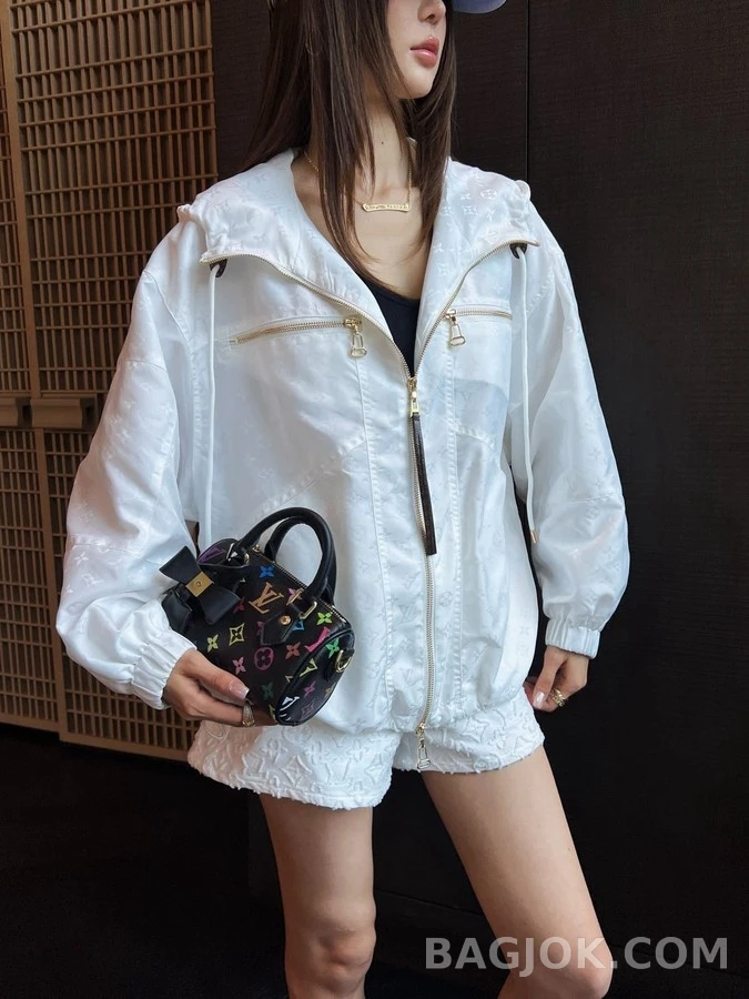 루이비통 루이비통 모노그램 후드 재킷 상세 이미지