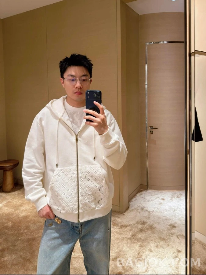 루이비통 루이비통 모노그램 후드집업 상세 이미지