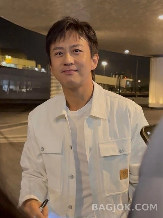 루이비통 루이비통 백 레터링 드로스트링 자켓 상세 이미지