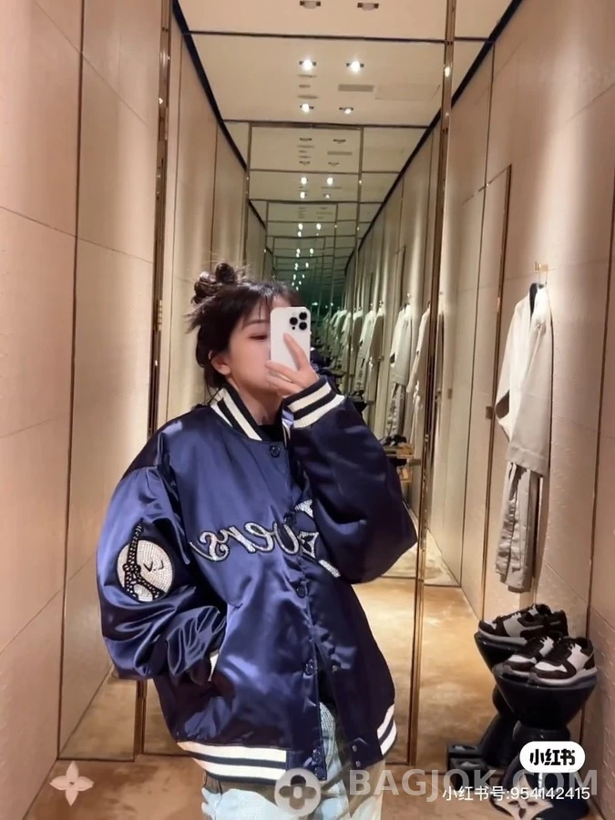 루이비통 루이비통 수정 자수 패딩 점퍼 상세 이미지