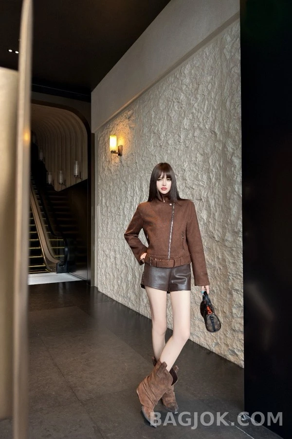 루이비통 루이비통 스웨이드 벨티드 바이커 자켓 상세 이미지