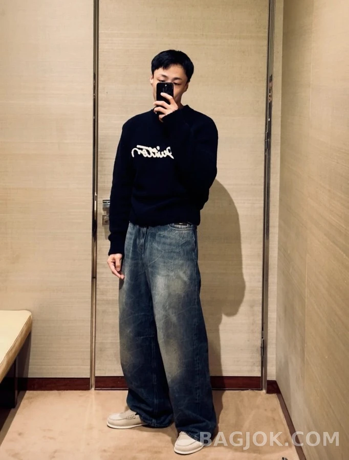 루이비통 루이비통 스크립트 로고 니트 긴팔 티셔츠 상세 이미지