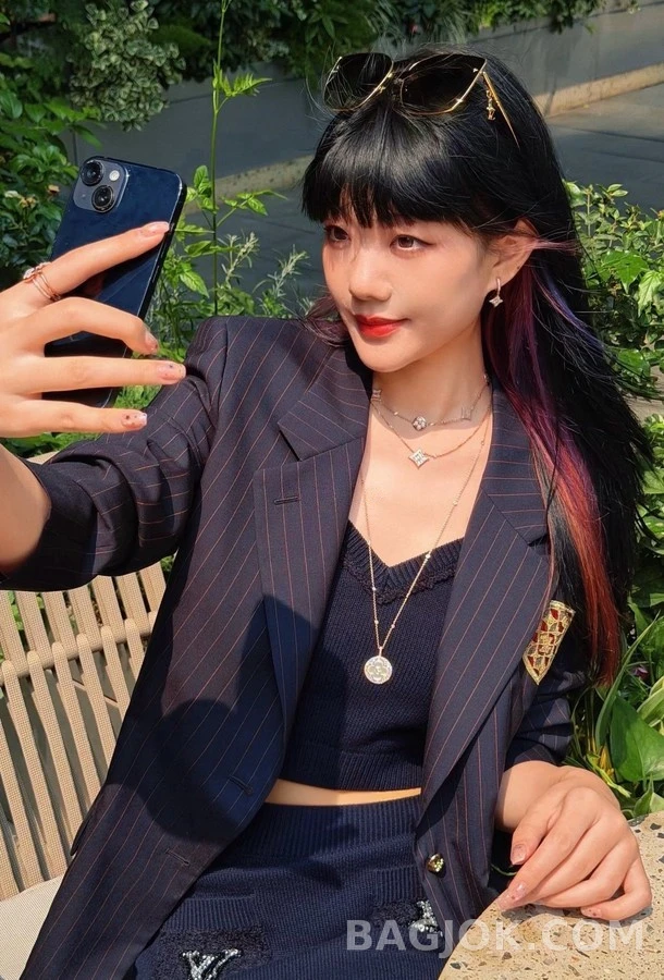 루이비통 루이비통 스트라이프 엠블럼 블레이저 상세 이미지