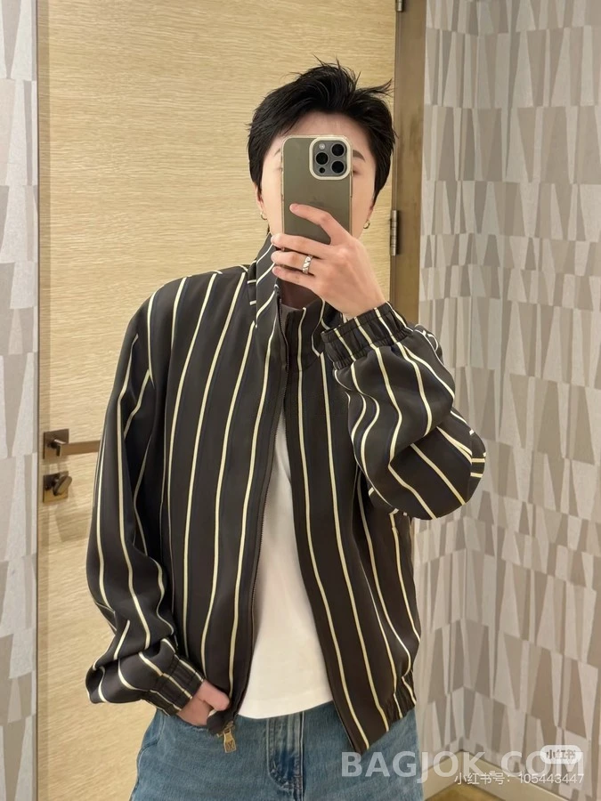 루이비통 루이비통 스트라이프 집업 자켓 상세 이미지