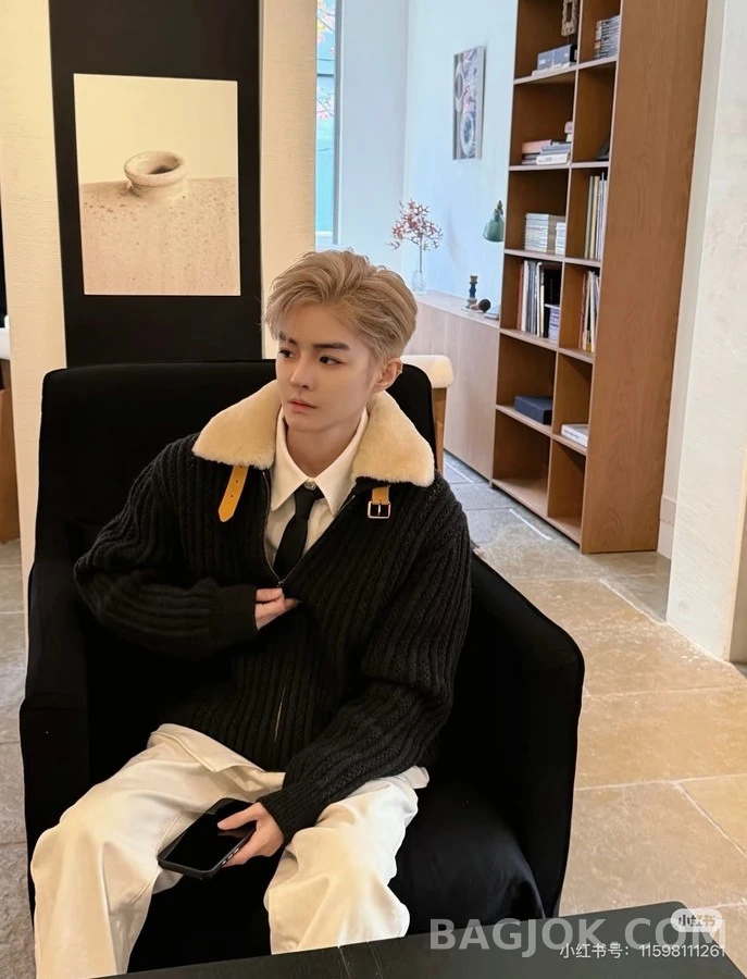 루이비통 루이비통 양털카라 캐시미어 니트 가디건 상세 이미지