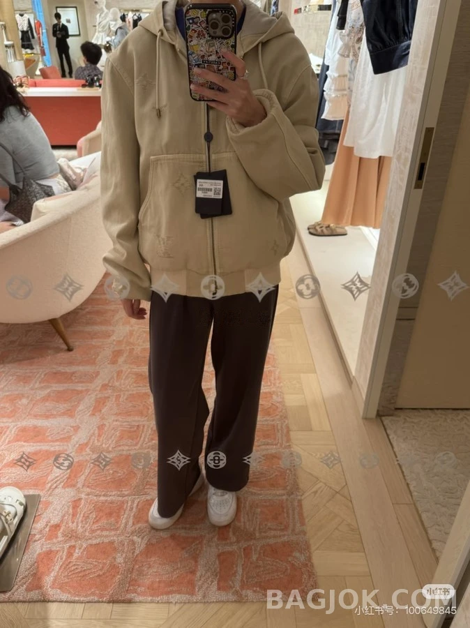 루이비통 루이비통 워시드 모노그램 자수 후드 상세 이미지