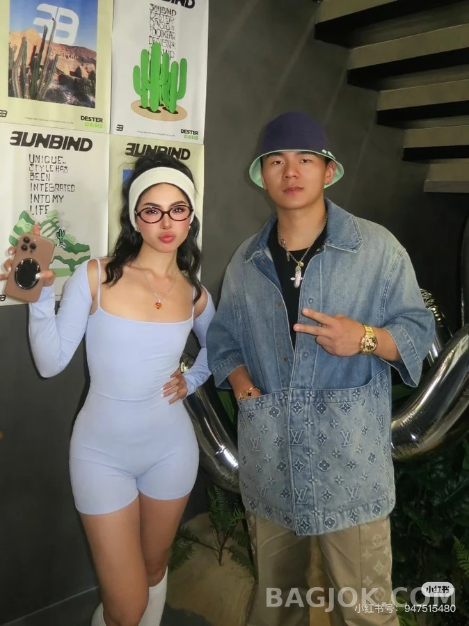 루이비통 루이비통 워싱 데님 모노그램 반팔 티셔츠 상세 이미지