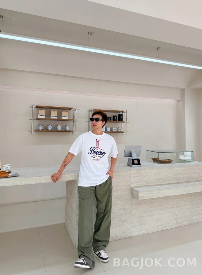 루이비통 루이비통 자수 로고 드로스트링 카고 팬츠 상세 이미지