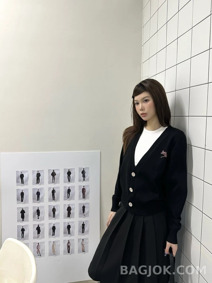 루이비통 루이비통 자수 보석 가디건 상세 이미지