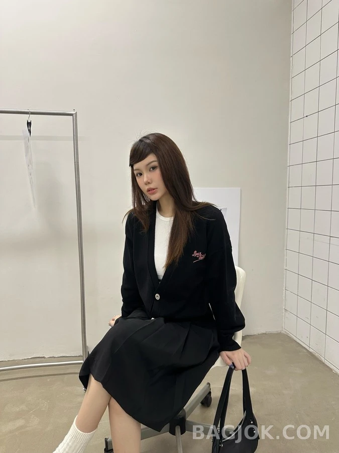 루이비통 루이비통 자수 보석 가디건 상세 이미지