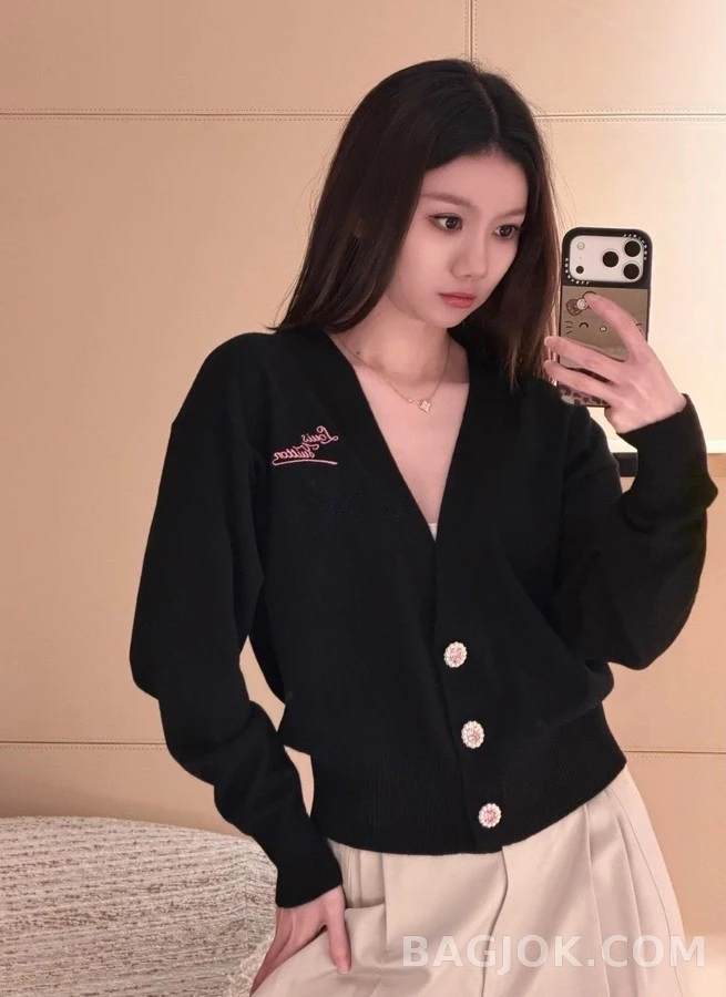 루이비통 루이비통 자수 보석 가디건 상세 이미지