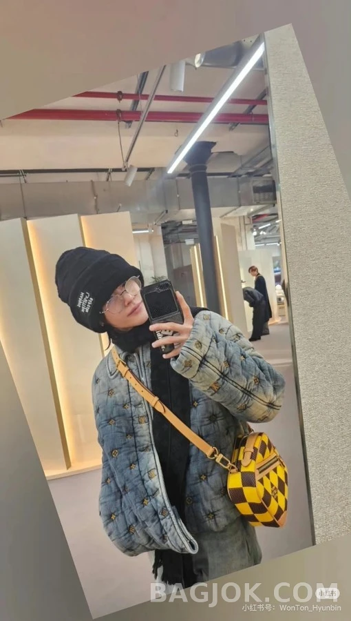 루이비통 루이비통 자수 워싱 데님 패딩 상세 이미지