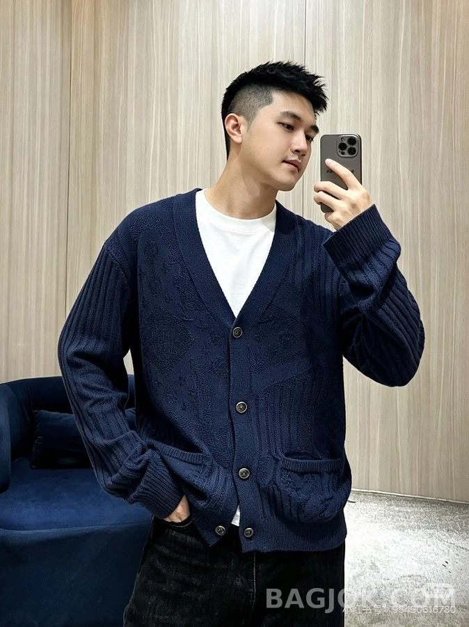 루이비통 루이비통 자카드 브이넥 가디건 상세 이미지