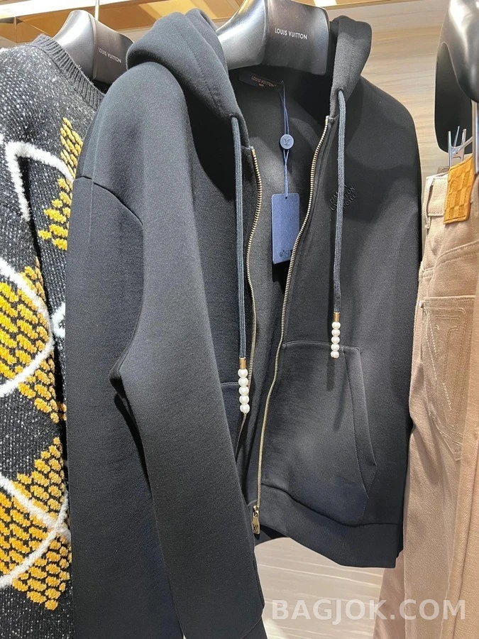 루이비통 루이비통 진주 펜던트 후드 집업 상세 이미지