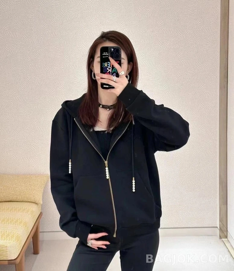 루이비통 루이비통 진주 펜던트 후드 집업 상세 이미지
