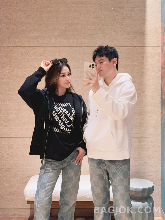 루이비통 루이비통 진주 펜던트 후드 집업 상세 이미지