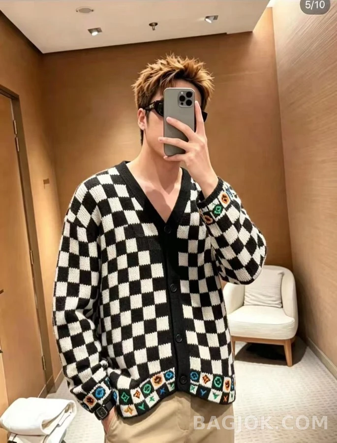 루이비통 루이비통 체커보드 자수 가디건 상세 이미지