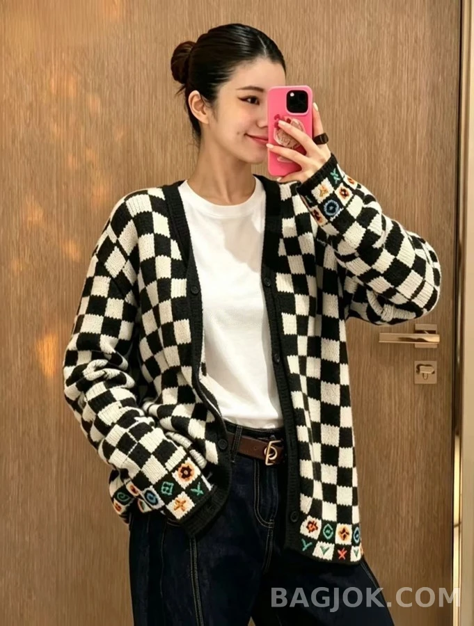 루이비통 루이비통 체커보드 자수 가디건 상세 이미지