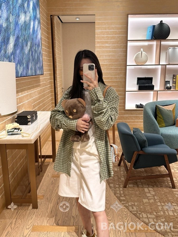 루이비통 루이비통 체크 로고 긴팔 셔츠 상세 이미지