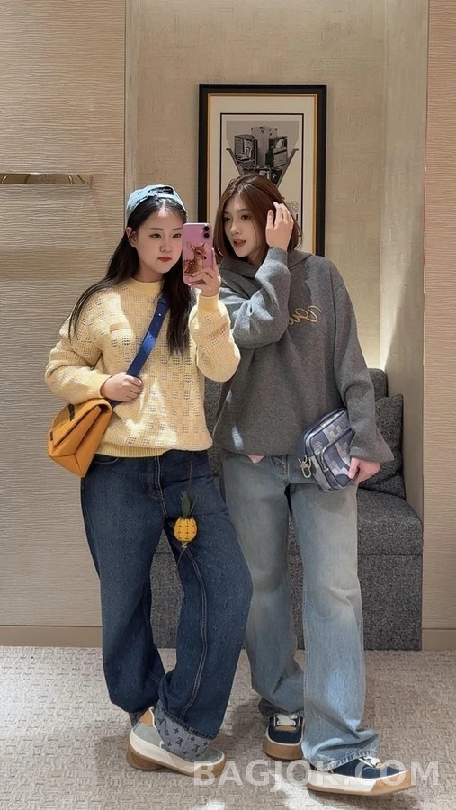 루이비통 루이비통 체크 자카드 니트 스웨터 상세 이미지