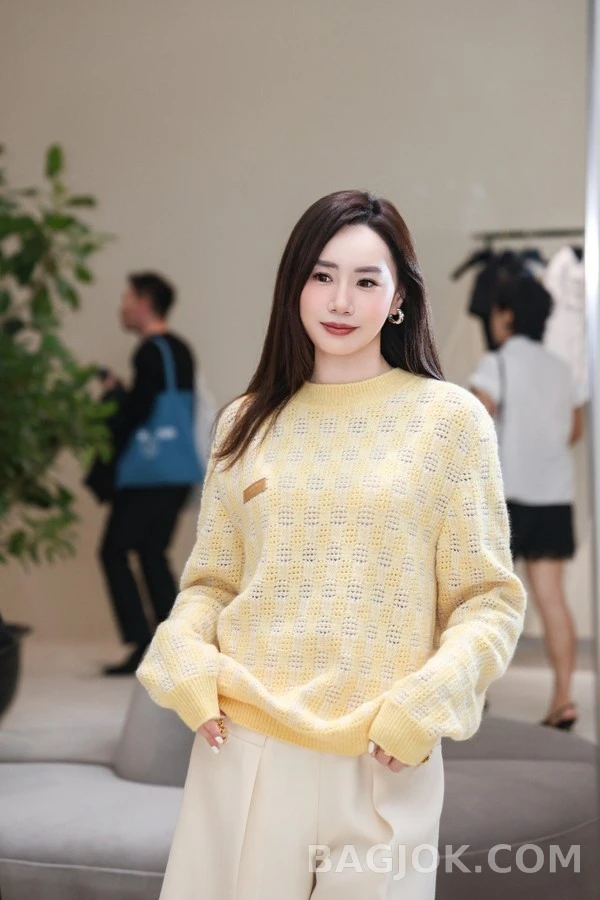루이비통 루이비통 체크 자카드 니트 스웨터 상세 이미지
