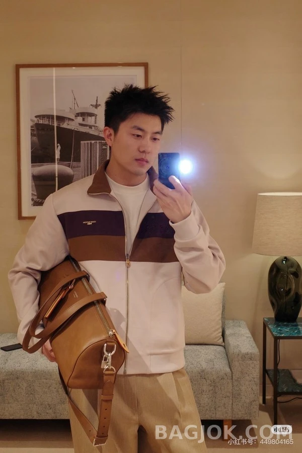 루이비통 루이비통 컬러블록 레터링 트랙 자켓 상세 이미지