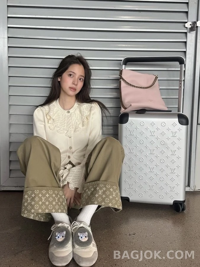 루이비통 루이비통 크로셰 러플 칼라 가디건 상세 이미지