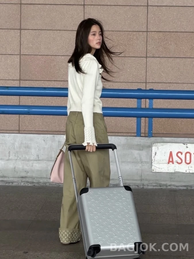 루이비통 루이비통 크로셰 러플 칼라 가디건 상세 이미지