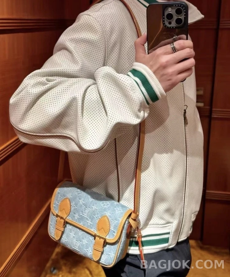 루이비통 루이비통 타공 가죽 자켓 상세 이미지
