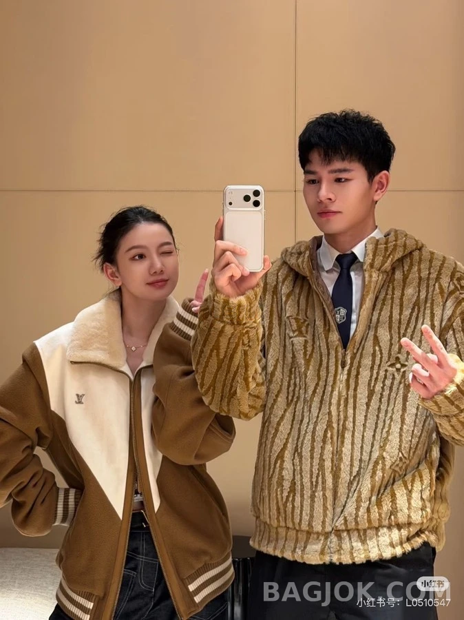 루이비통 루이비통 타이거 스트라이프 후드 집업 상세 이미지
