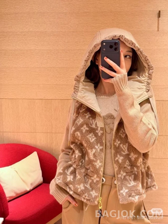 루이비통 루이비통 테디 모노그램 후드 집업 상세 이미지