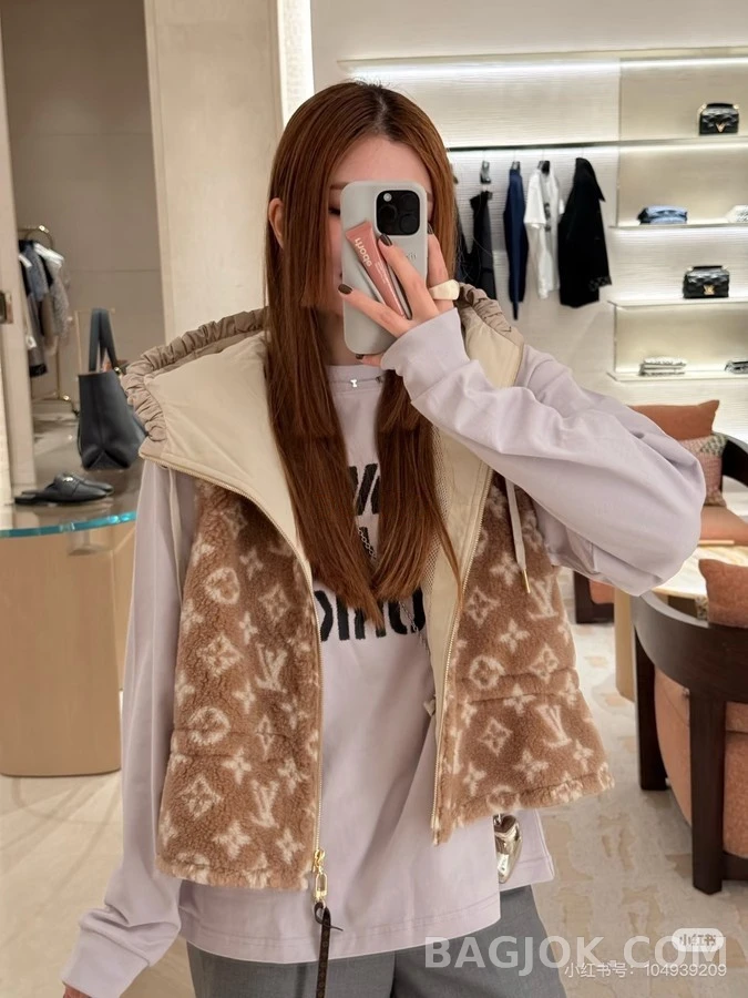 루이비통 루이비통 테디 모노그램 후드 집업 상세 이미지