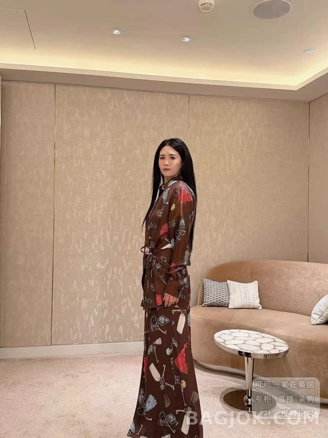 루이비통 루이비통 파이트 모드 키 패턴 롱 스커트 상세 이미지