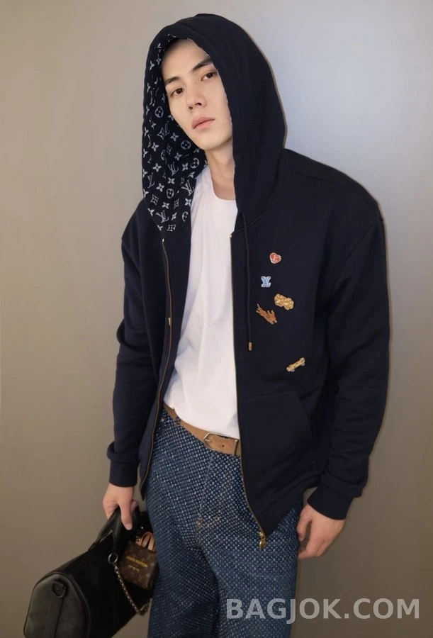 루이비통 루이비통 패치 디테일 집업 후드 상세 이미지