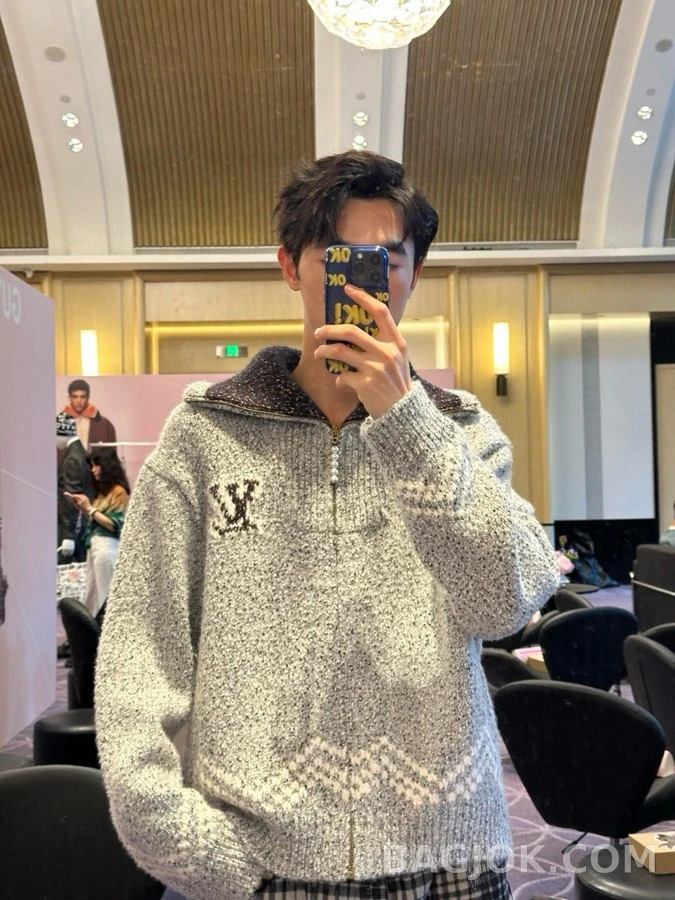 루이비통 루이비통 퍼렐 니고 낚시 자수 니트 집업 상세 이미지