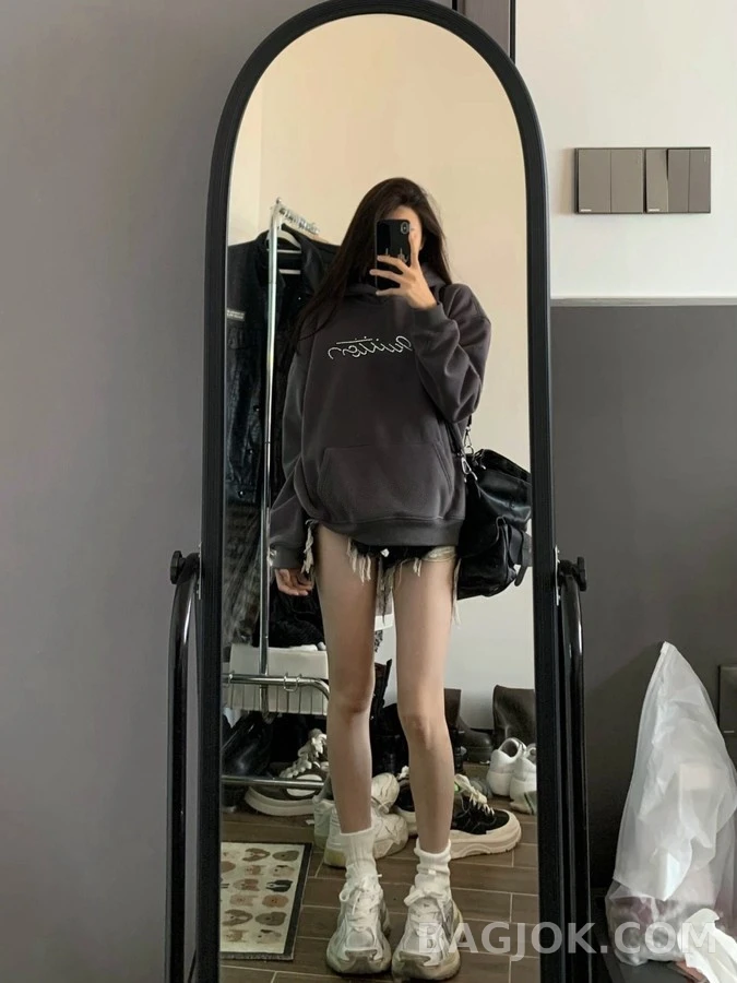 루이비통 루이비통 펄 장식 연결된 후드티 상세 이미지