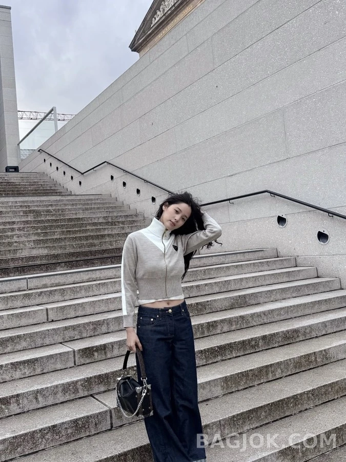 루이비통 루이비통 프리미엄 삼각 로고 패치 차이나넥 집업 자켓 상세 이미지