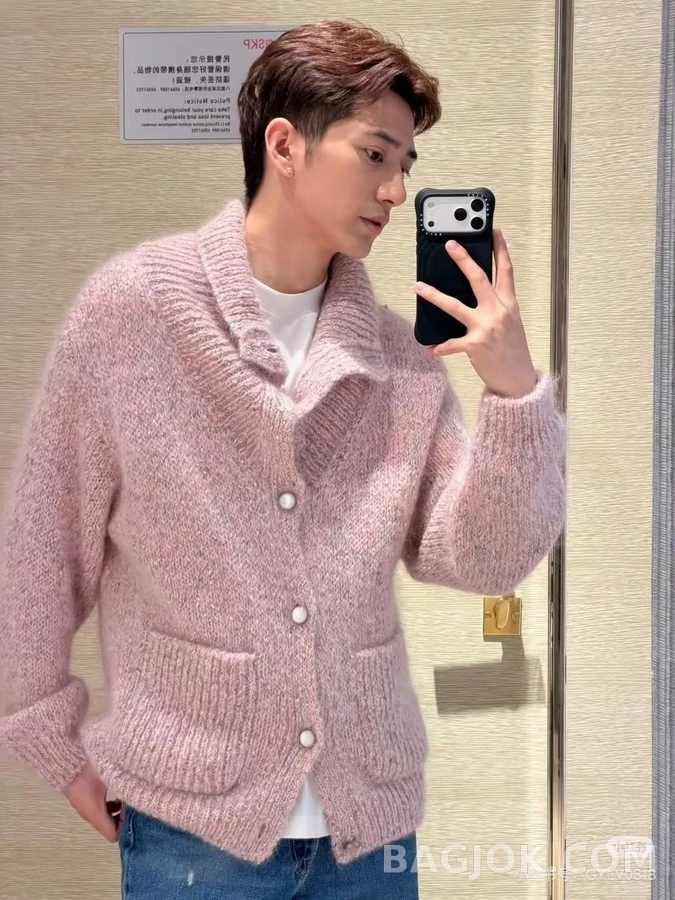 루이비통 루이비통 핑크 컬러 스티치 니트 가디건 상세 이미지