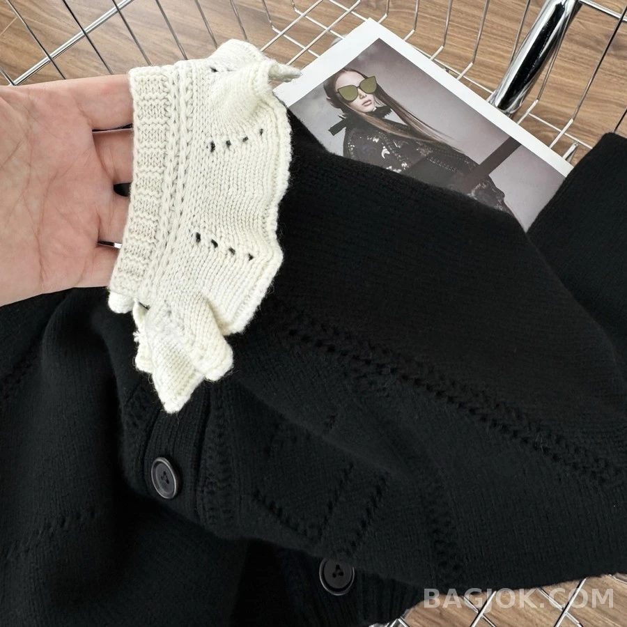 루이비통 루이비통 흑백 러플 카라 니트 가디건 상세 이미지